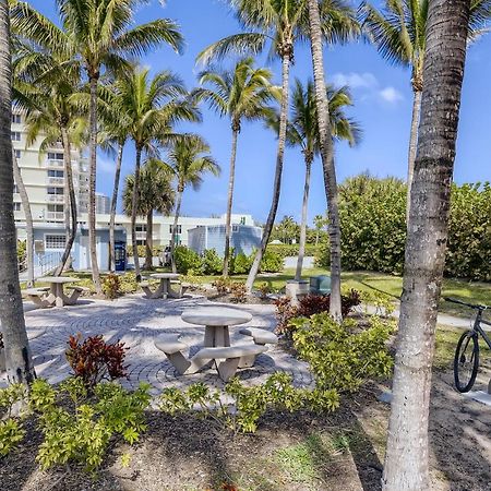 Aparthotel Singer Island Stunner 2 Br Palm Beach Shores Esterno foto